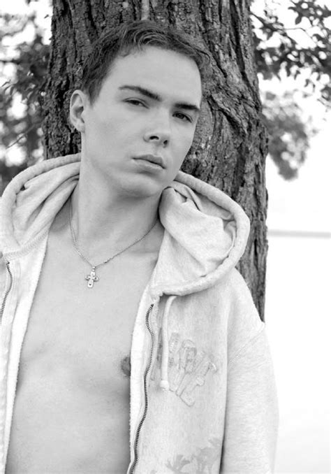 The Many Faces Of Luka Magnotta Over 50 Photos Of The Canadian Psycho