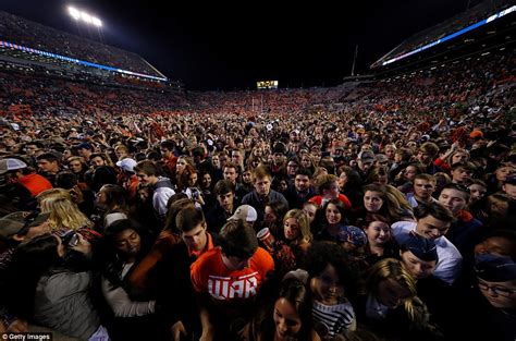 Auburn Fans Completely Cover Field After Iron Bowl Win Daily Mail Online