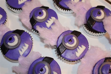 Simply Projects Purple Minion Cupcakes