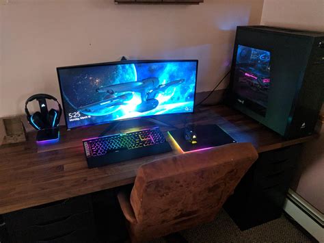 Setup Loving The New Alienware Ultrawide Gaming Desk Setup