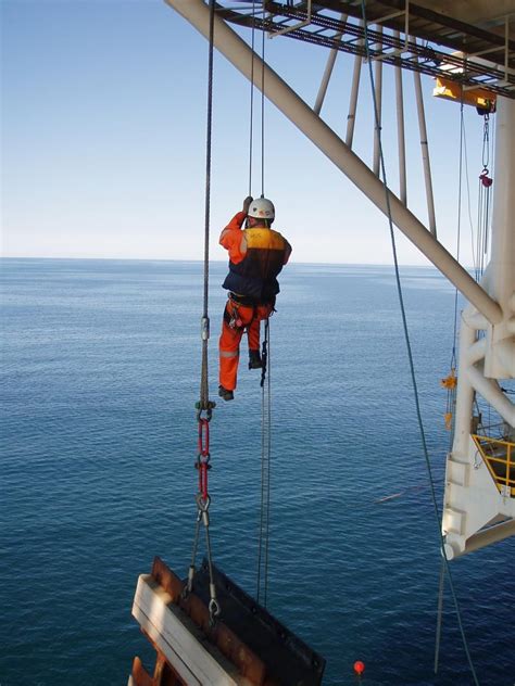 Rope And Rigging Heavy Rigging Offshore Using Rope Access Offshore