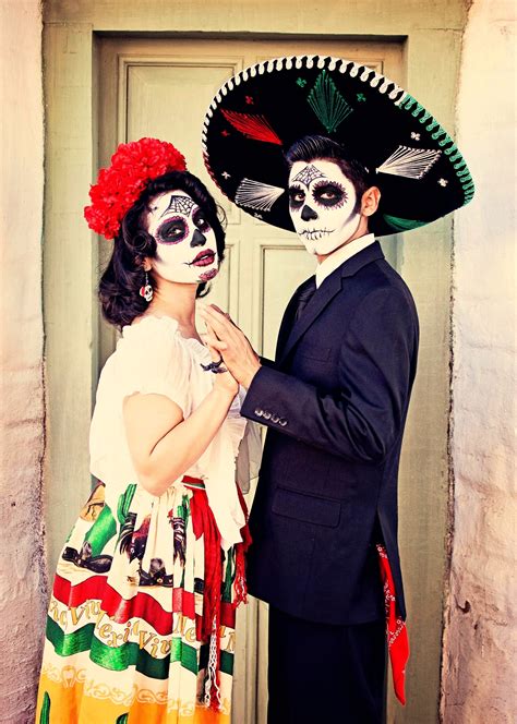 Free Photo Dead Spooky Couple Celebrate Halloween Together Organize