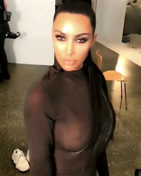Kim Kardashian Big Hard Nipples Pics The Fappening