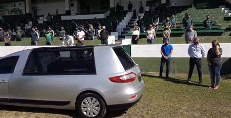 Place a moneyline bet on sarmiento junin vs gimnasia lp with bet on sports. El adiós al ministro de Transporte de Argentina ...