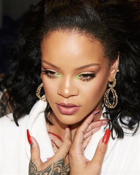 4 Steps To Finding Your Perfect Fenty Foundation Femestella Rihanna
