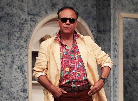 Straub Dezső a Facebookról tudta meg, hogy kirúgta a Vidám Színpad