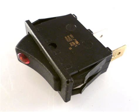 Illuminated Red Spot Rocker Switch T105 20a 125vac Spst Onoff Mbe015e