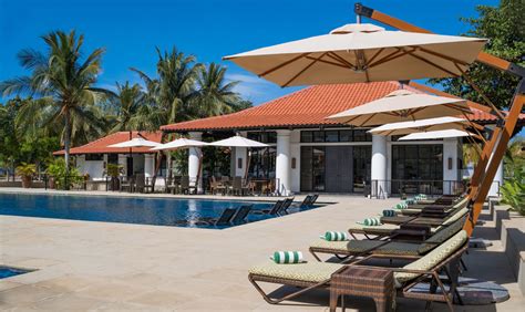 Poolside - Dusit Thani Lubi Plantation Resort