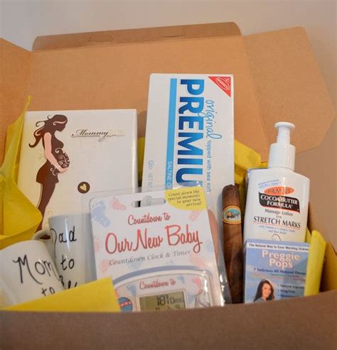 The mamaroo sleep bassinet will make a welcome gift for new parents, as it will help to get baby to sleep when nothing else works. Pregnancy Box, Expecting Parents Gift Box, Baby Countdown ...