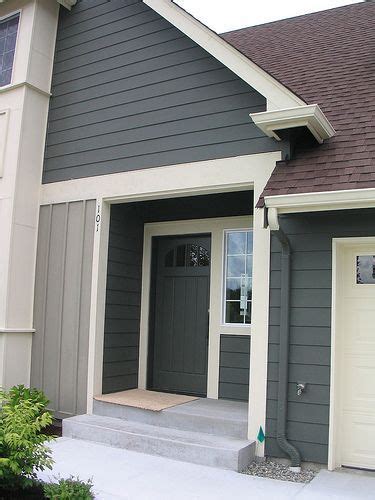 For gray on gray colorways, choose a slightly lighter shade for your house paint and a darker shade on your roof. Pin on Exterior Paint Color Ideas