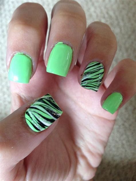 This has been a wip for a long time, i work on it little by little in between things. 50 Beautiful and Unique Green Nail Art Designs Ideas ...