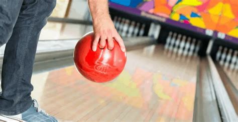 How To Hold A Bowling Ball Real Hard Games