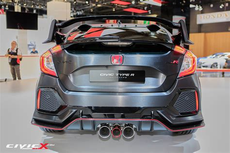 Our Live Photos Of Civic Type R Prototype And Hatchback From Paris