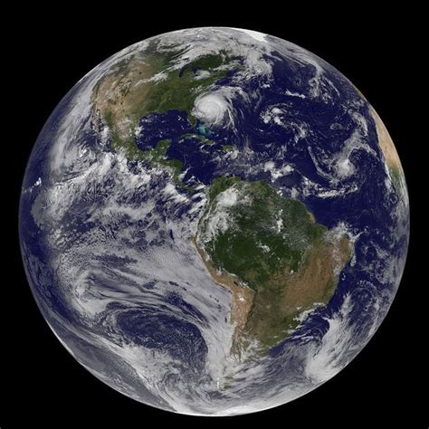 Nasa Photo Of Earth Captures Hurricane Irene From Space Petapixel