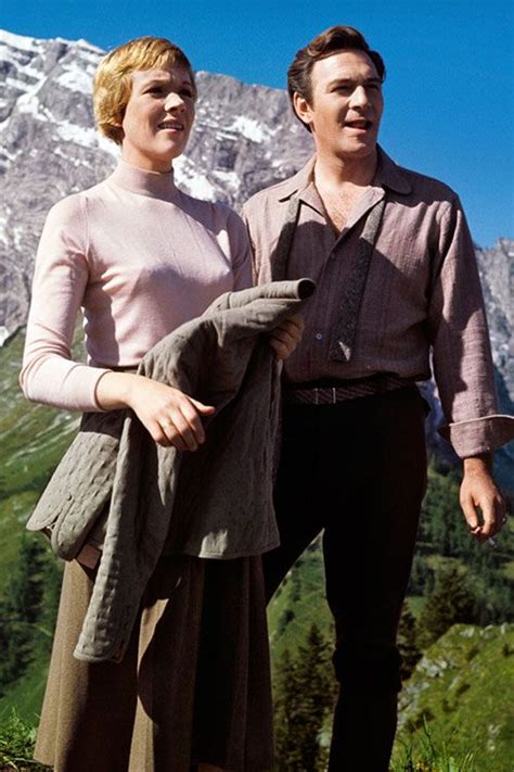 He is the only child of isabella mary (abbott), a secretary to the dean of sciences at mcgill university, and john orme plummer. Julie Andrews and Christopher Plummer | Sound of music ...