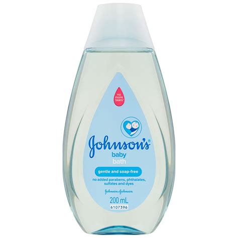 Stick to sponge baths until the umbilical cord falls. Buy johnsons baby baby bath soap free 200ml online at ...
