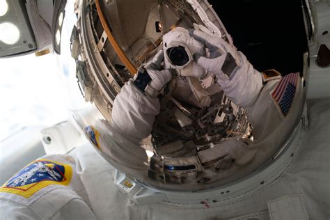 Nasa Astronaut Michael Takes An Out Of This World Space S Flickr