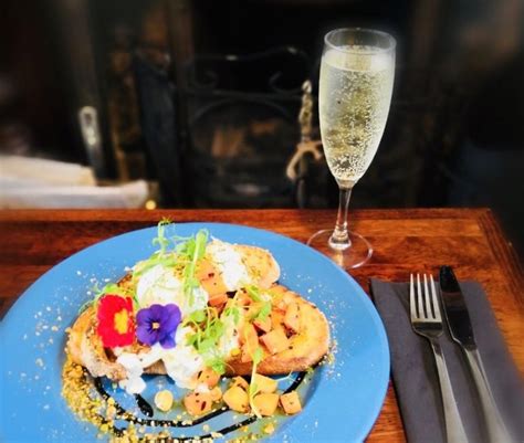 Theres A New Boozy Bottomless Brunch To Book This Weekend Yay Cork