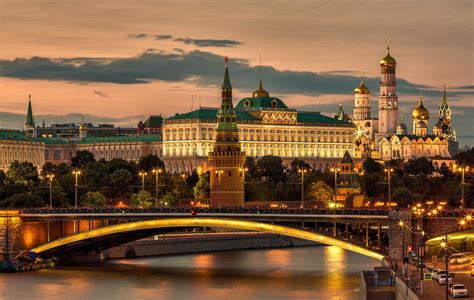 Download Kremlin Bridge City Russia Man Made Moscow Hd Wallpaper