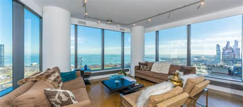 Downtown Chicago Condo With Stunning Views Best Chicago Properties