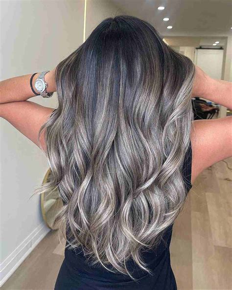 17 Best Ash Blonde Balayage Hair Colors For Every Skin Tone