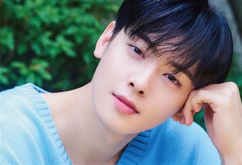 Leading Telco Offers Fans The Chance To Meet And Greet Cha Eun Woo