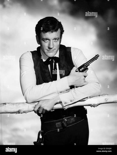 James Arness Gunsmoke Black And White Stock Photos And Images Alamy