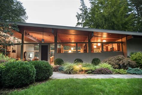 Photo 2 Of 12 In Own An Iconic Midcentury In New Canaan For 155m