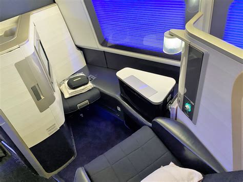 A Tale Of Two Fs Review Of British Airways First In The New B777 200