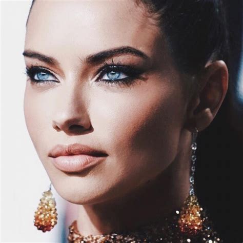 21 Stunning Beauty Photos We Loved On Adriana Limas Instagram
