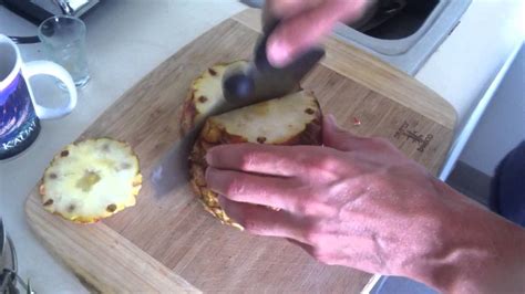 How To Cut Pineapple Properly Youtube