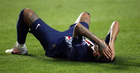 Startseite sport fußball champions league. FOTOS: Neymar llora luego de perder la final de la ...