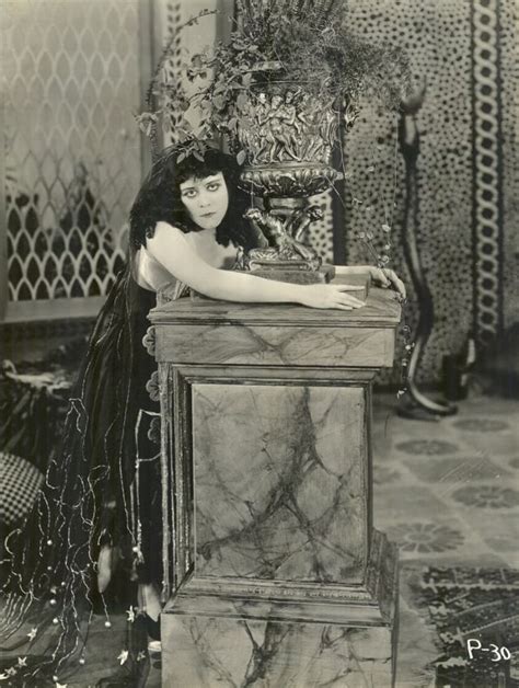 48 amazing vintage photos of actress theda bara the first sex symbol of the film era