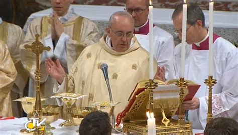 Francisco Celebra La Primera Misa De Su Pontificado En La Capilla