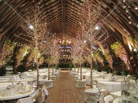 Places sevierville, tennessee arts and entertainmentperformance & event venue the barn at chestnut springs. Top Barn Wedding Venues | Tennessee - Rustic Weddings