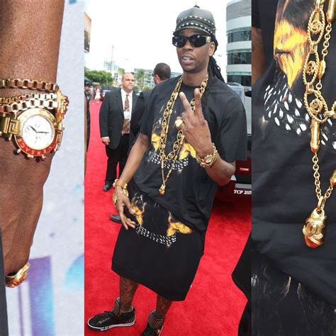 The Chains Of 2 Chainz A Zoom Able Guide