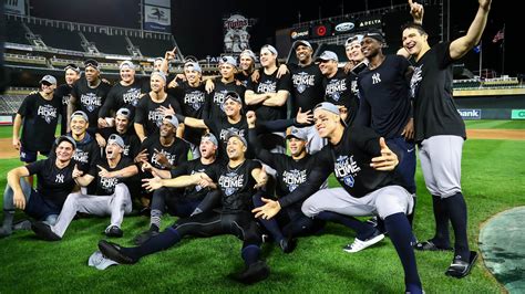 Mlb Playoffs Yankees On Verge Of First World Series Since 2009