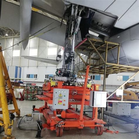 Aircraft Maintenance Trolley Wb Makro Aero For Wheel Change For