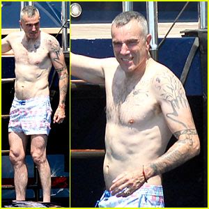 Daniel Day Lewis Shirtless Yacht Vacation In Italy Celebrity Babies