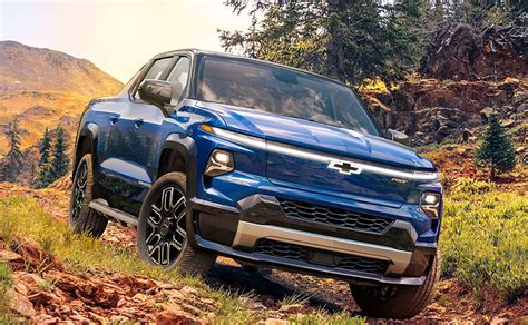 3 Reasons The 2022 Ford F 150 Lightning Could Be A 2024 Chevy Silverado