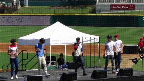 More Than This One Direction Live Dr Pepper Ballpark Youtube