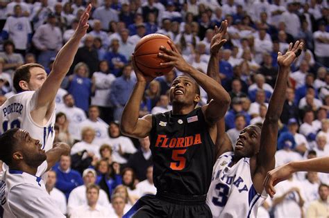 Kentucky Wildcats Set To Add Texas Longhorns Jai Lucas To Staff In A Unique Role A Sea Of Blue