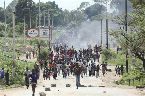 Pictures Riot Police Fire Tear Gas At Angry Fuel Protestors In Zimbabwe Nehanda Radio