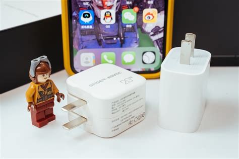 给苹果12准备，更快更小的：斯泰克20w充电器 中关村在线头条