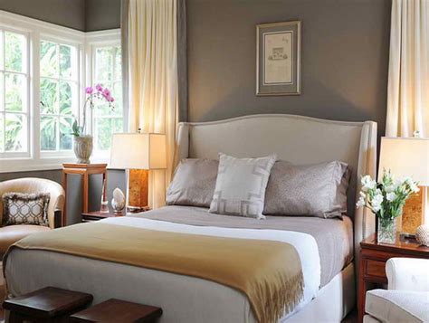 Classic small bedroom ideas are very suitable to create romantic and elegant ambiance. Small Master Bedroom Ideas, Small Master Bedroom Ideas Beautiful Looks With Desk Lamp Modern ...