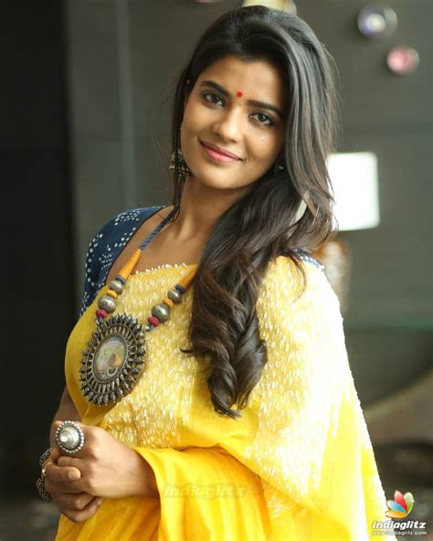 aishwarya rajesh photos tamil actress photos images gallery stills and clips
