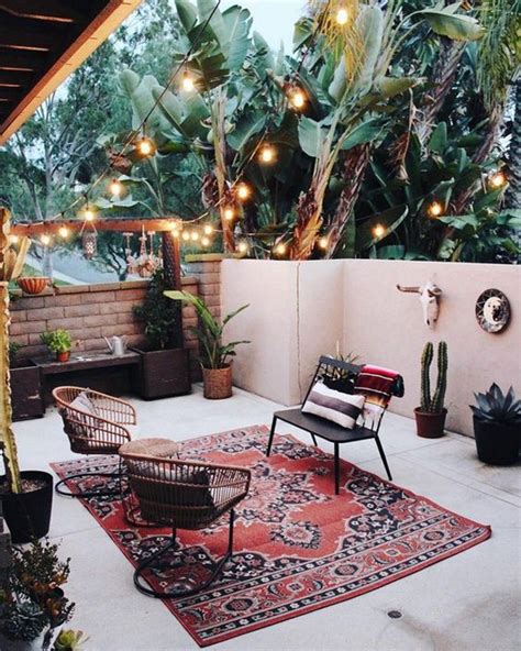 Boho Outdoor Living Spaces For Backyard Homemydesign