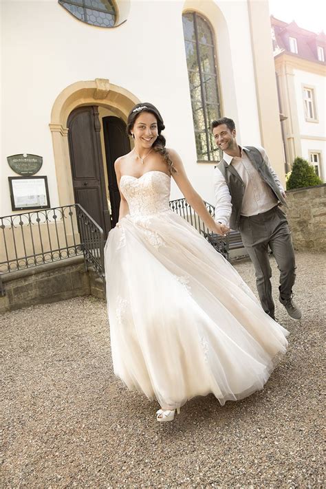 ❤ top qualität & günstiger preis. #Kleemeier #Brautmode #Brautkleid #Hochzeitskleid #Bridal ...