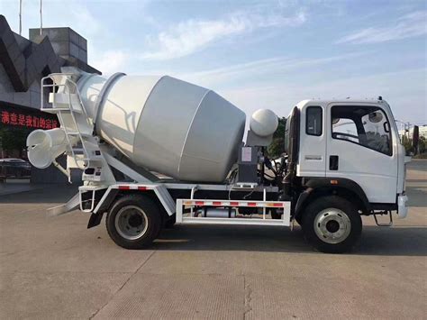 China 5cubic Meter Mini Concrete Mixer Cement Mixer Truck China