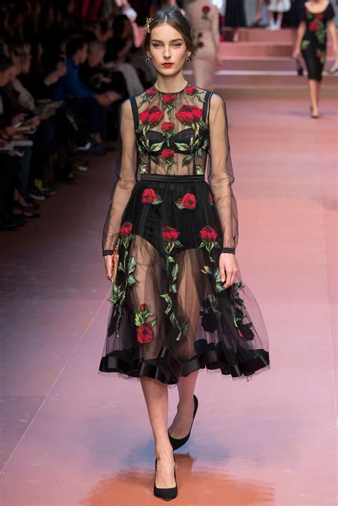 Dolce And Gabbana Fall 2015 Ready To Wear Collection Gallery Style